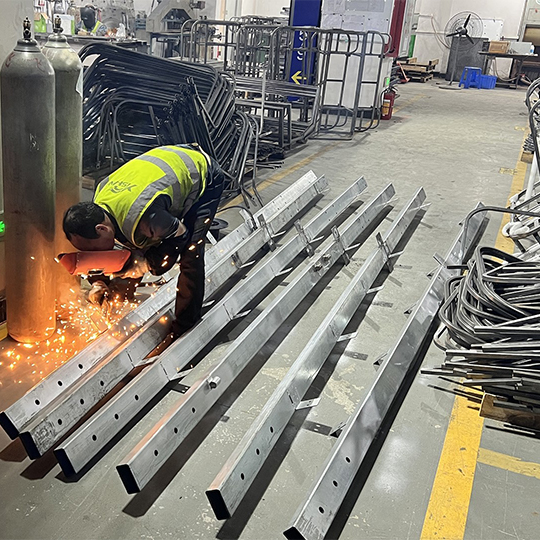 Fabricação de metal de aço inoxidável para soldagem de equipamentos industriais